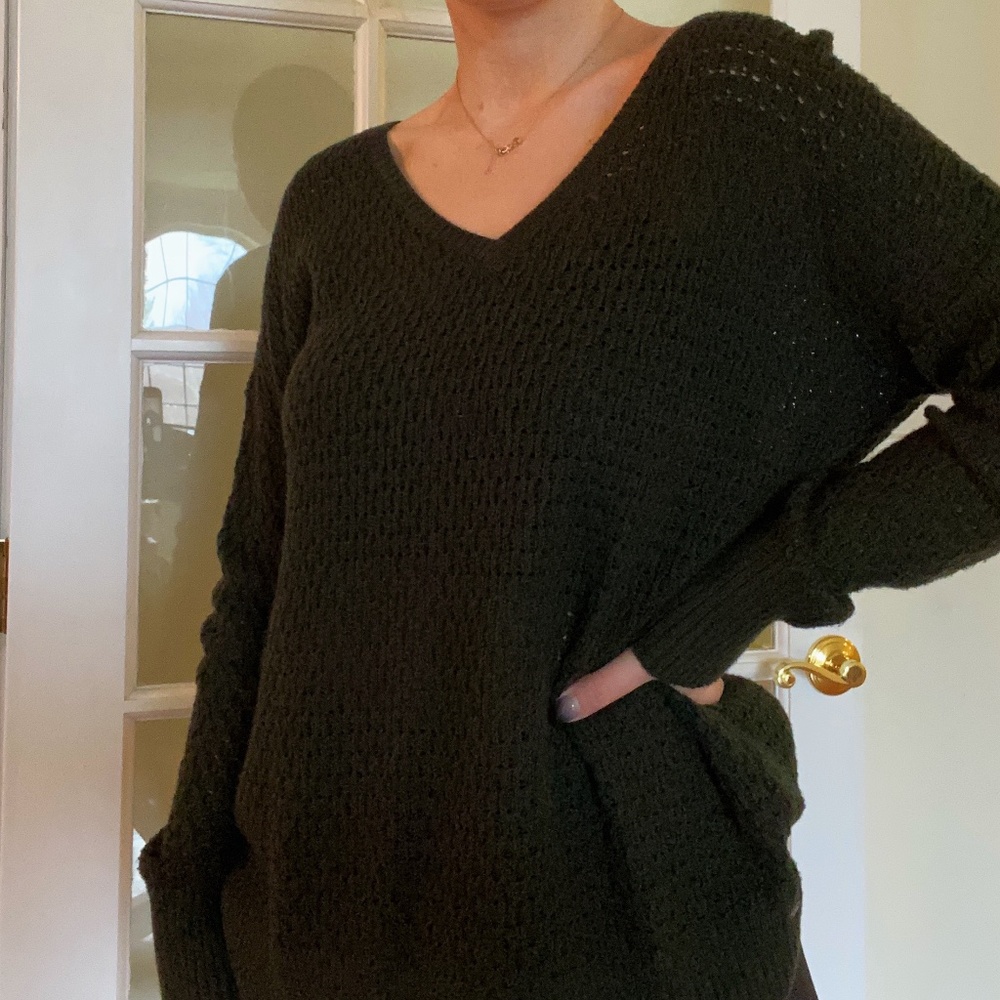 American Eagle Sweater